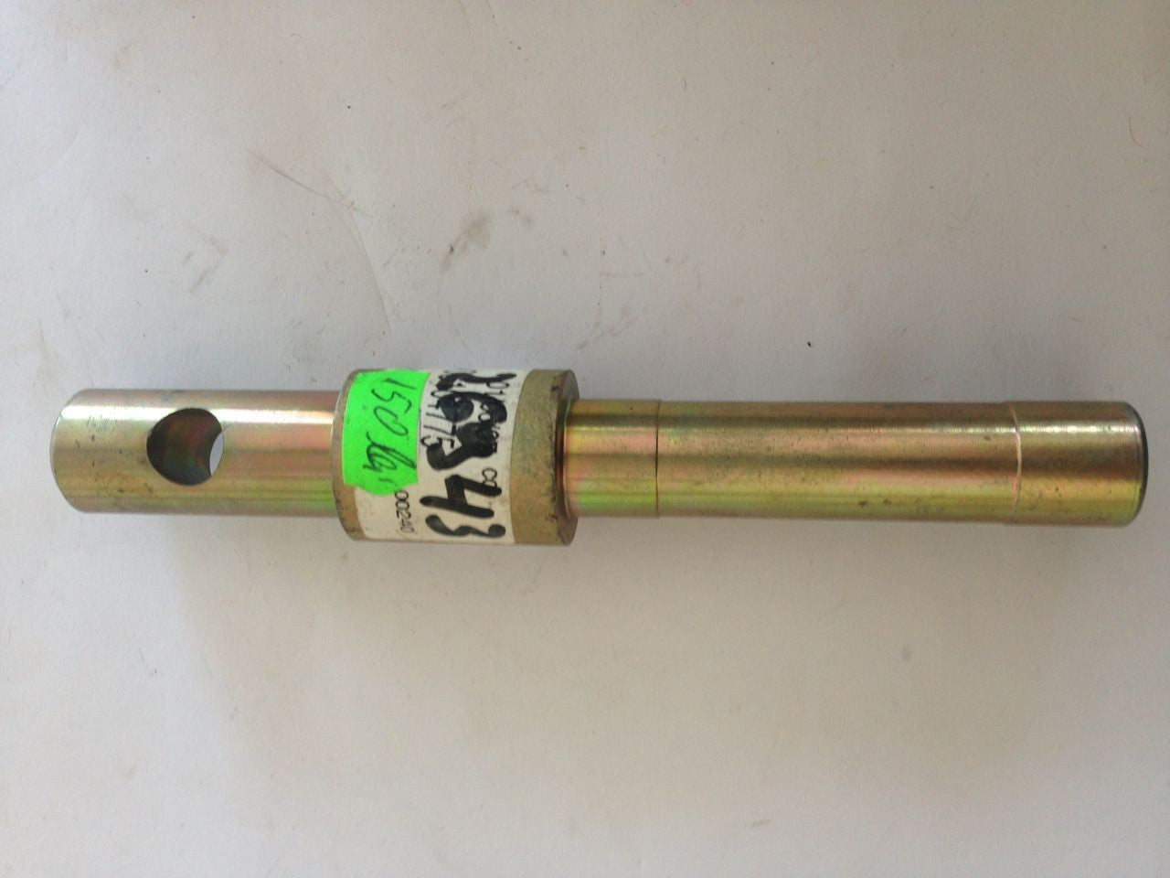 Bolt bucsa ax ridicare hidraulica pentru John Deere L26943