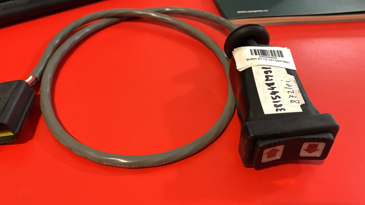 Buton 3815441M91 3815442M91 Massey Ferguson