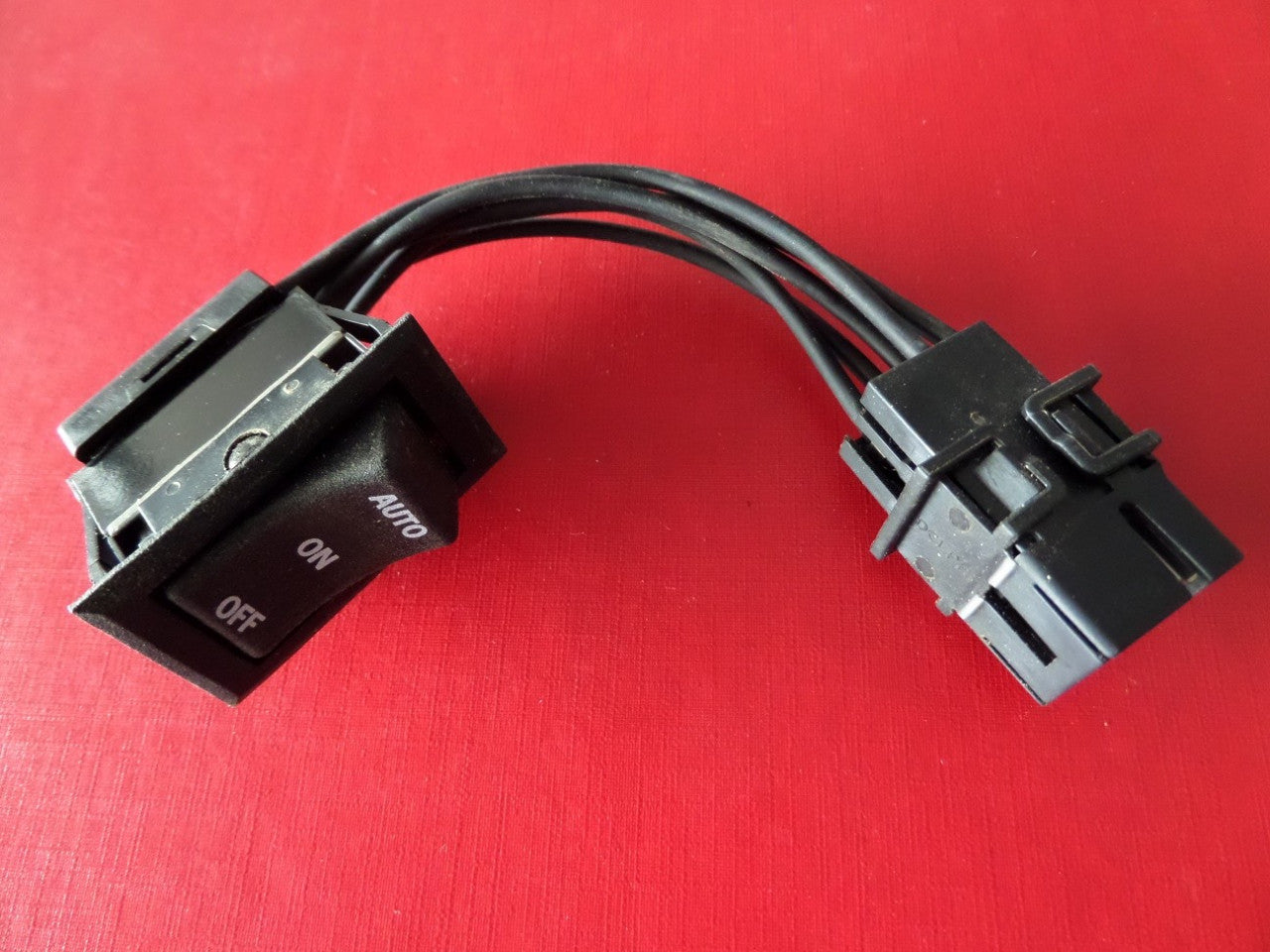 Buton Contact RE33563