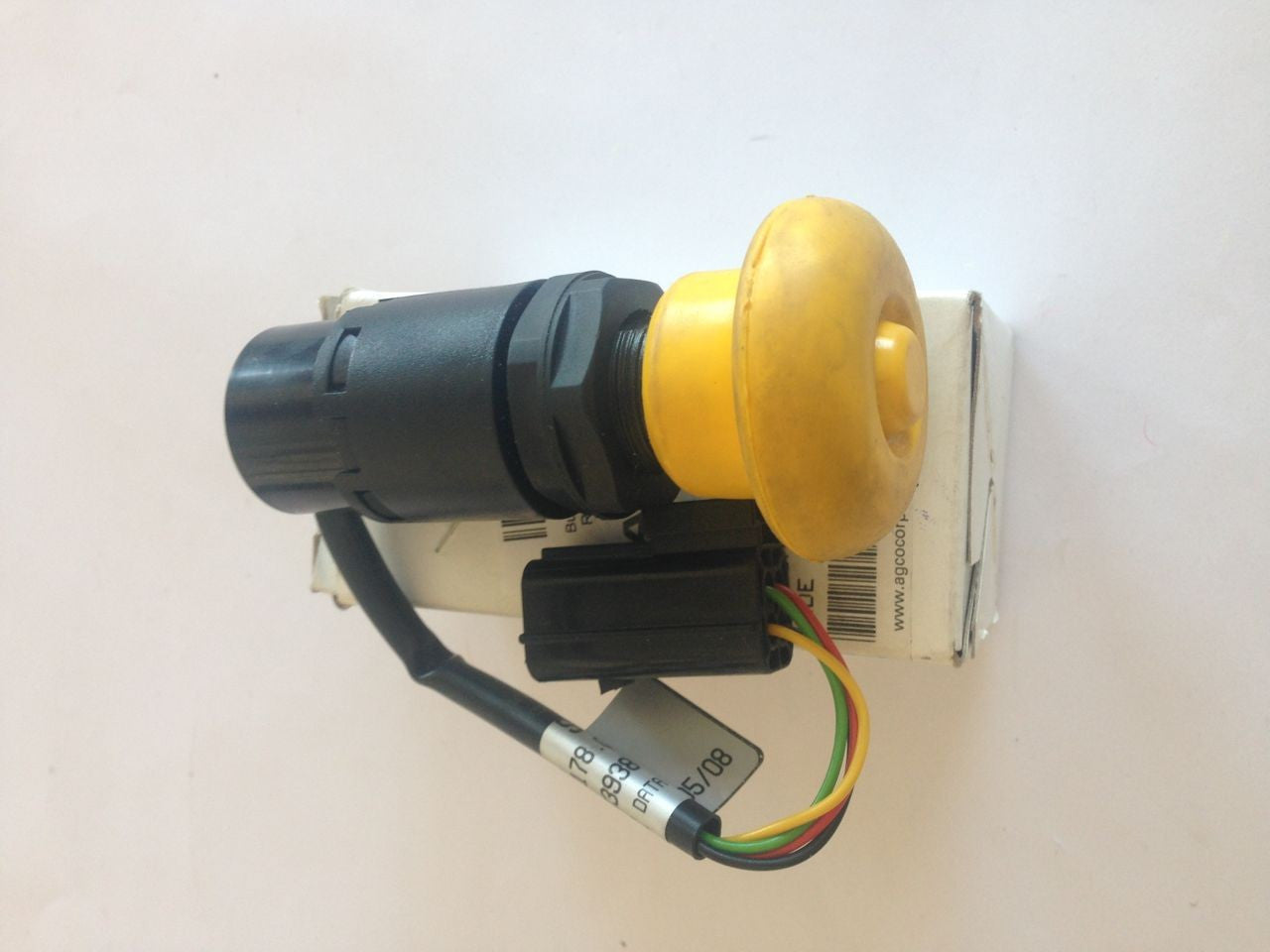 Buton cuplaj priza Massey Ferguson VA206137