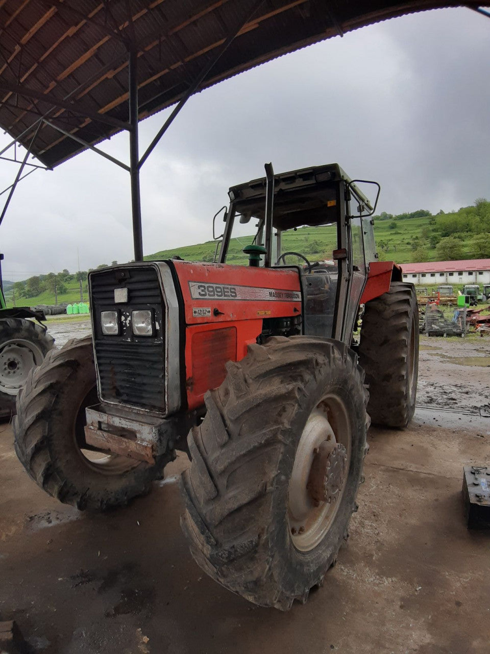 Dezmembram tractor Massey Ferguson 399ES
