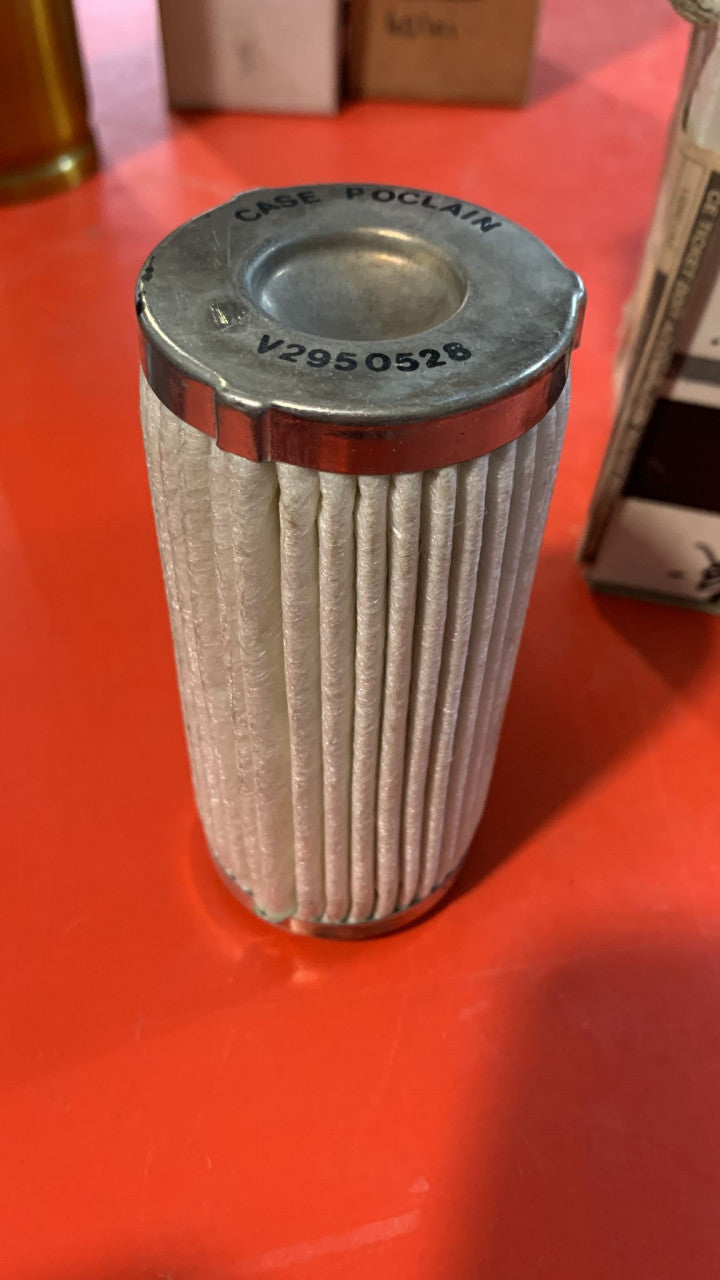 Filtru Case Poclain V2950528
